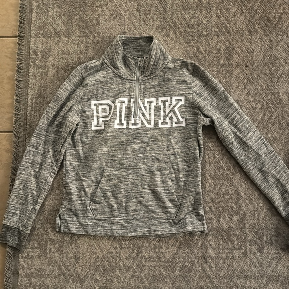 Selling pink sweaters good confidence - Picture 2 of 4
